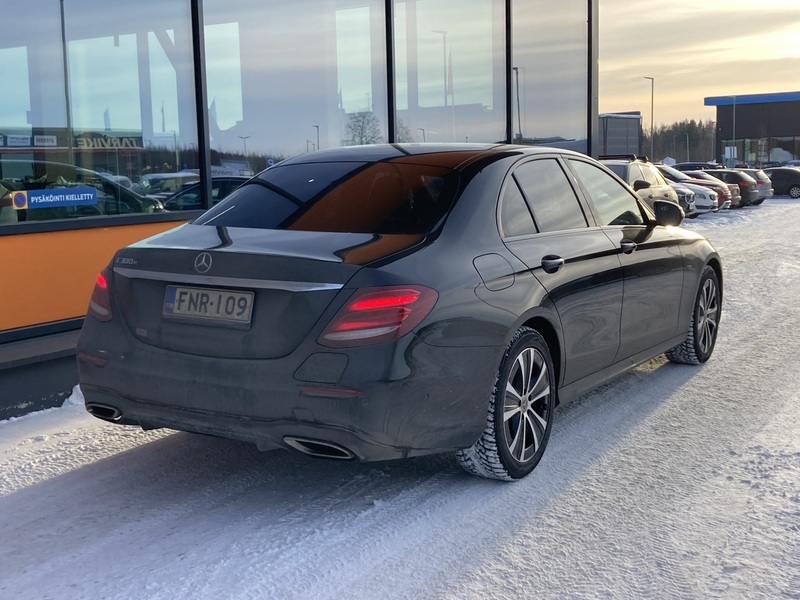 Mercedes-Benz E vaihtoauto