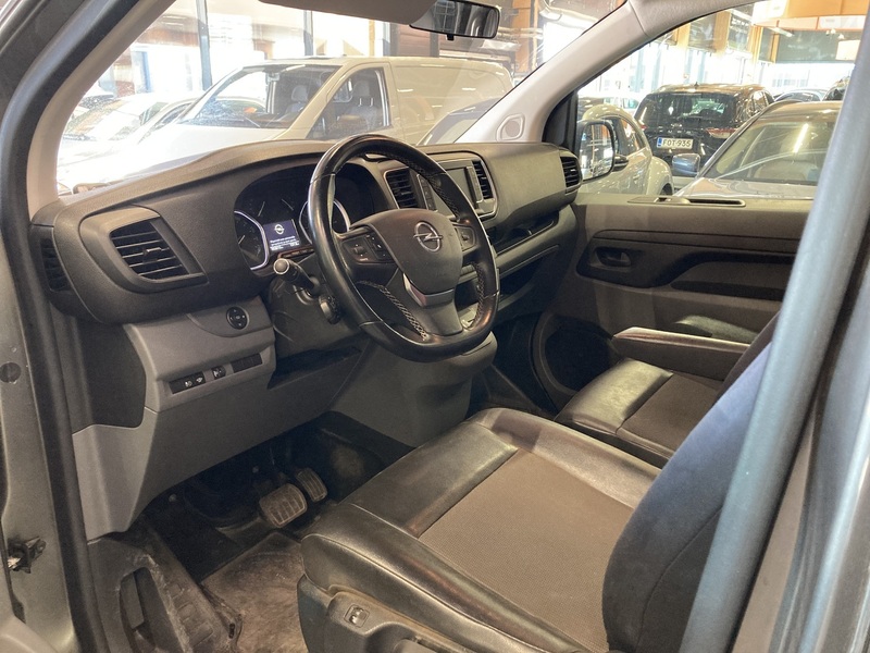 Opel Vivaro vaihtoauto