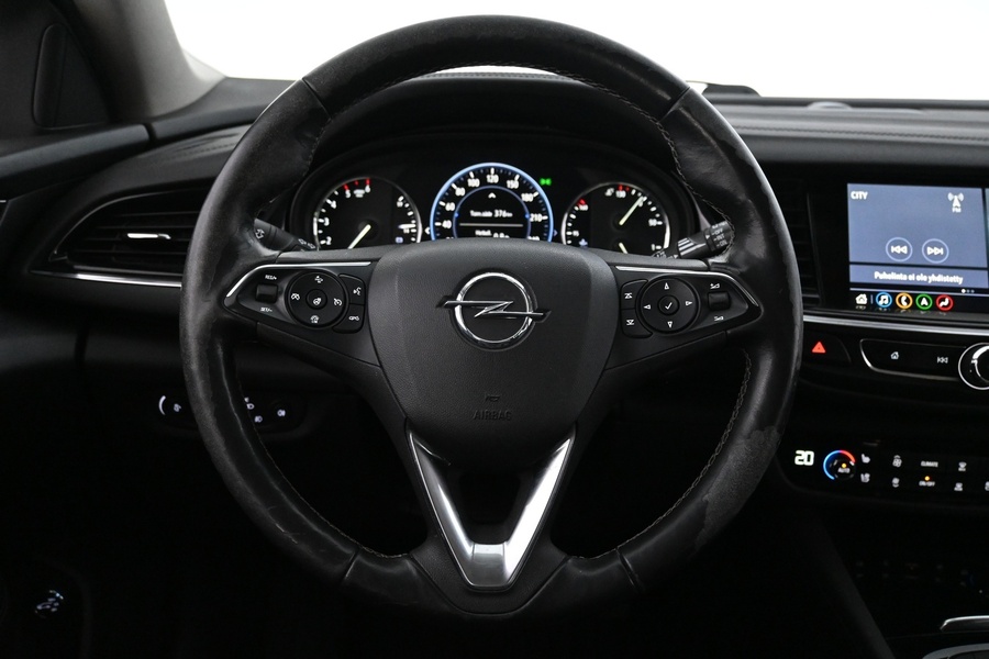 Opel Insignia vaihtoauto