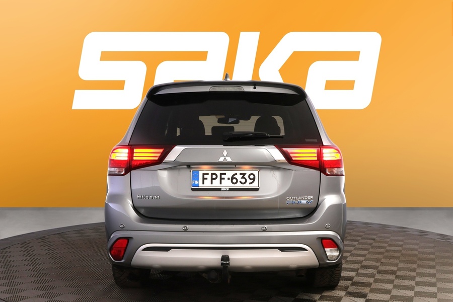 Mitsubishi Outlander PHEV vaihtoauto