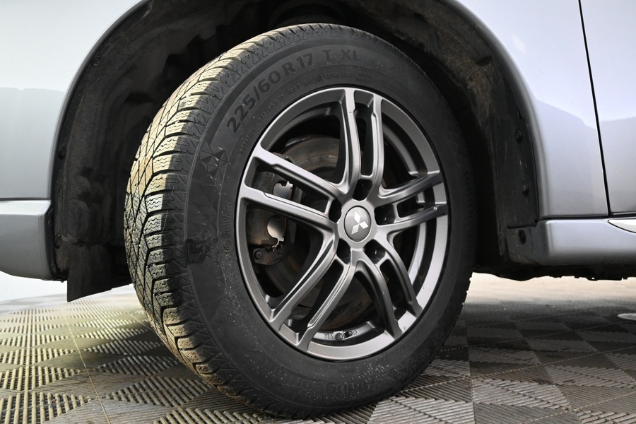 Mitsubishi Outlander PHEV vaihtoauto