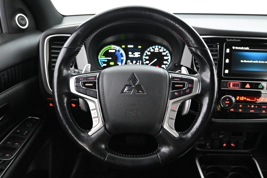 Mitsubishi Outlander PHEV vaihtoauto