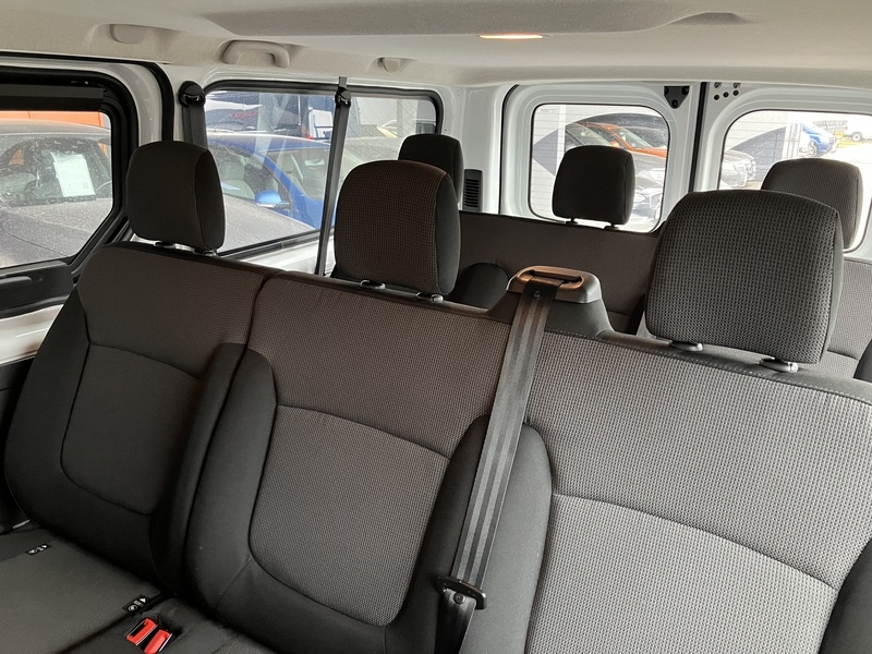 Renault Trafic Combi vaihtoauto