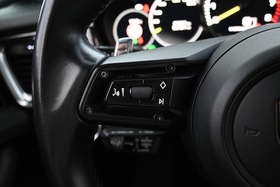 Porsche Panamera vaihtoauto