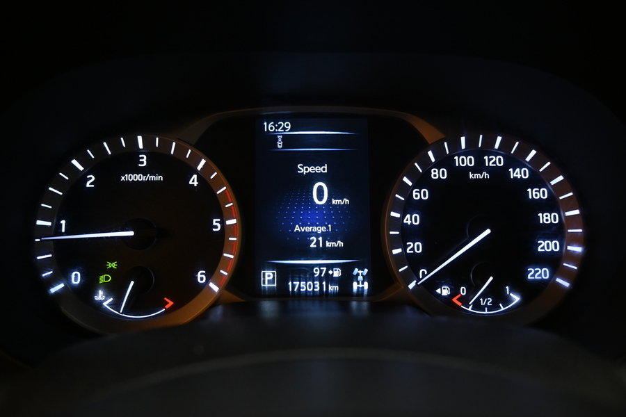 Nissan Navara vaihtoauto