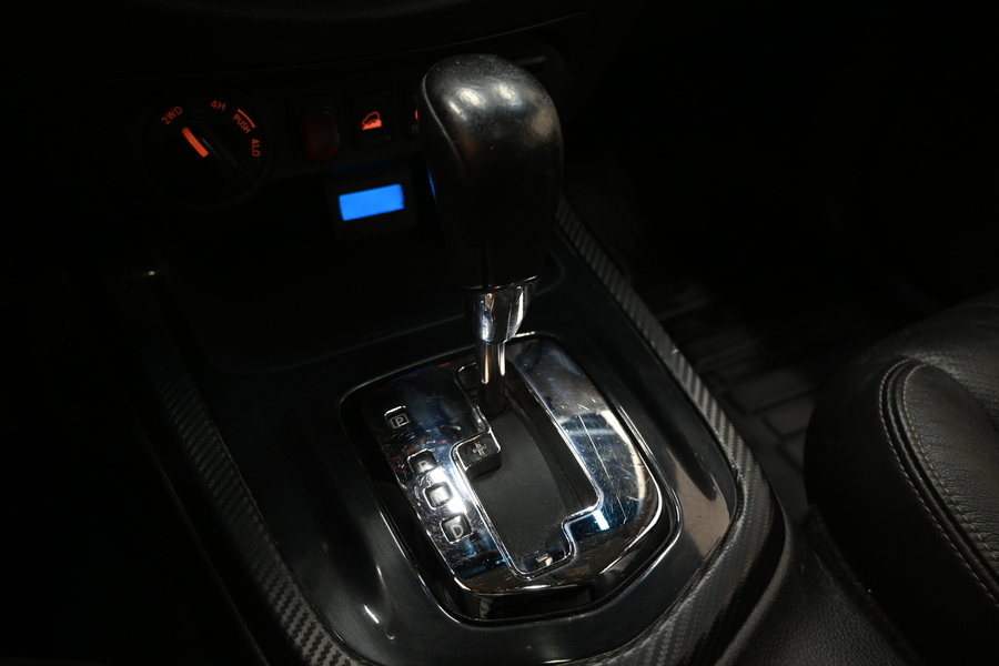 Nissan Navara vaihtoauto