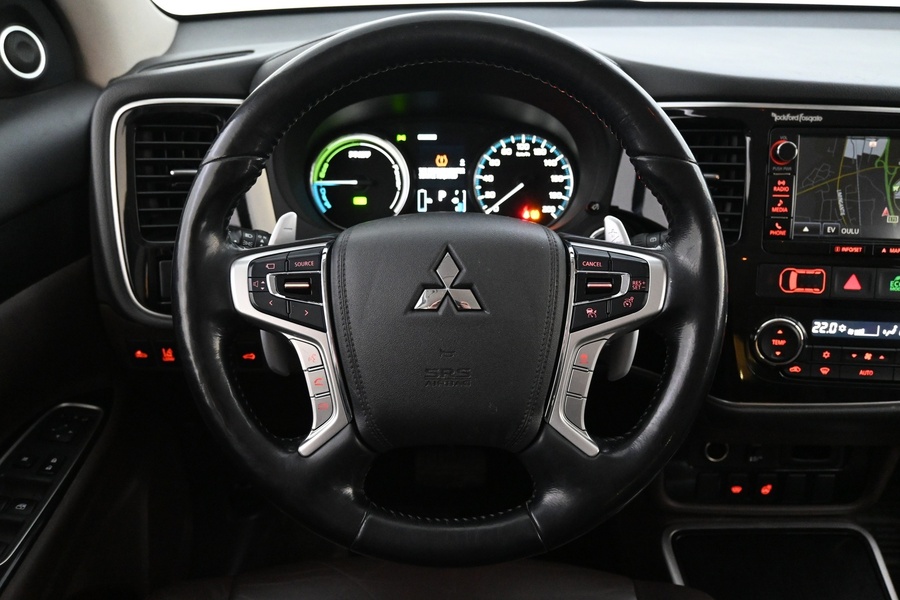 Mitsubishi Outlander PHEV vaihtoauto