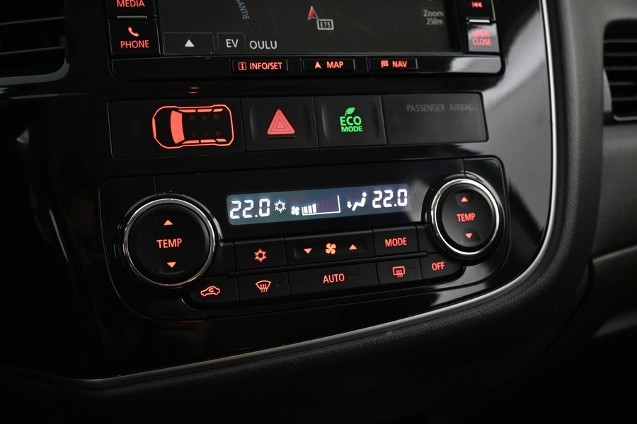 Mitsubishi Outlander PHEV vaihtoauto