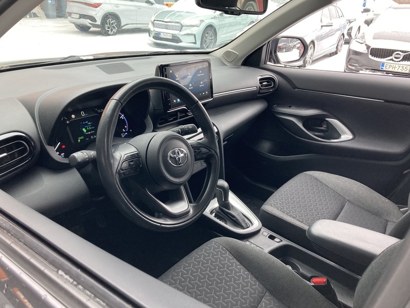 Toyota Yaris Cross vaihtoauto