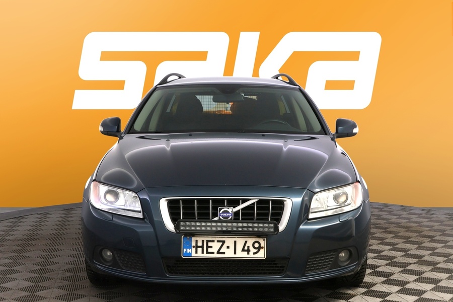 Volvo V70 vaihtoauto