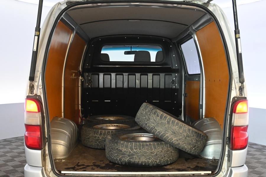 Toyota Hiace vaihtoauto