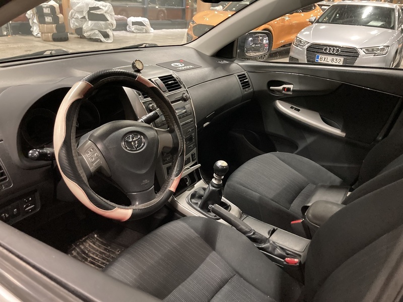 Toyota Corolla vaihtoauto