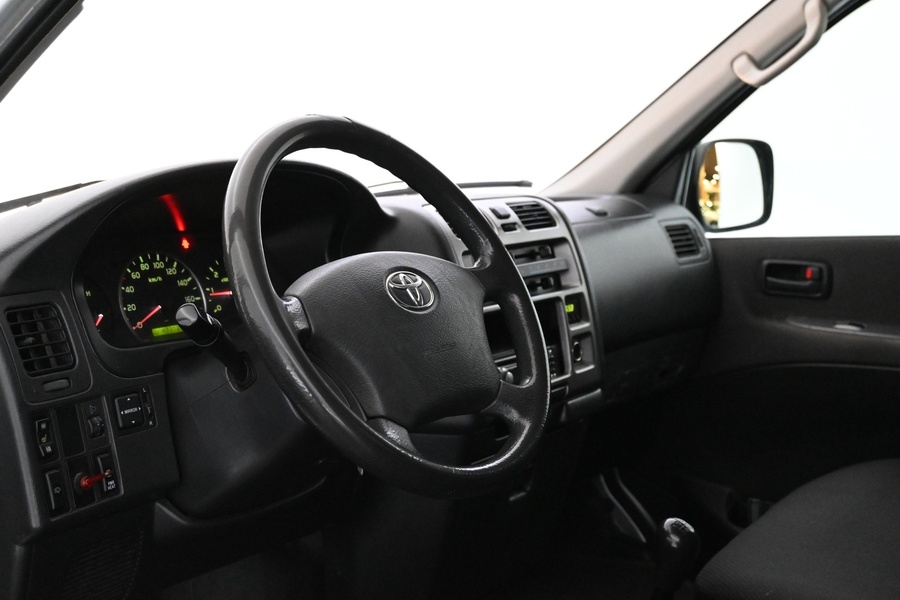 Toyota Hiace vaihtoauto