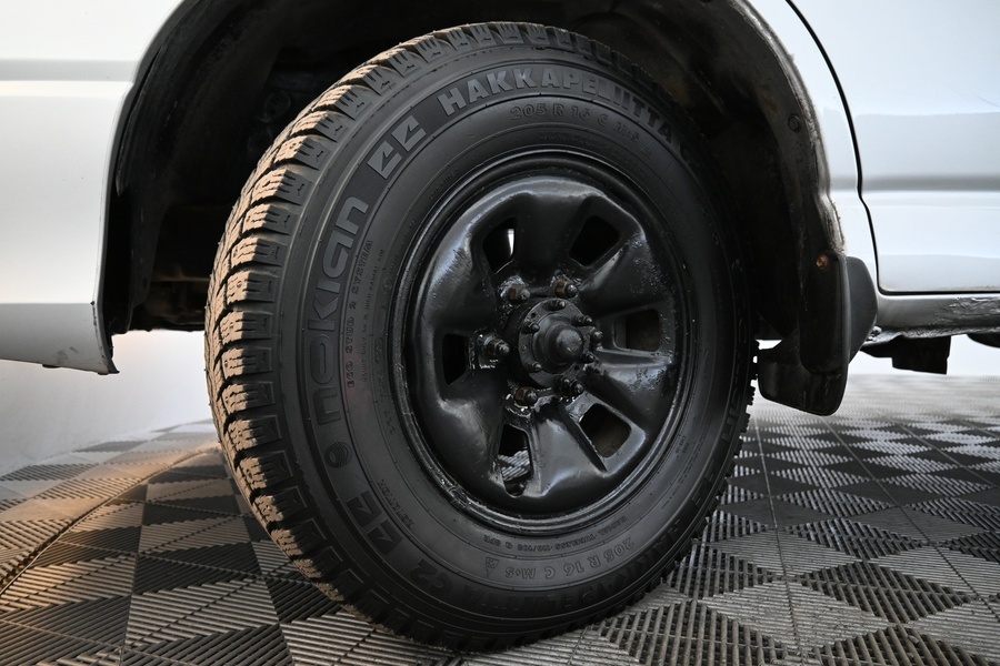 Toyota Hiace vaihtoauto