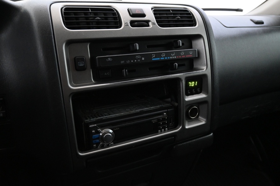 Toyota Hiace vaihtoauto