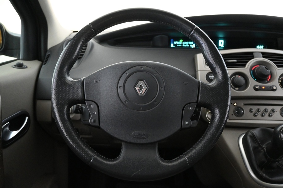 Renault Scénic vaihtoauto