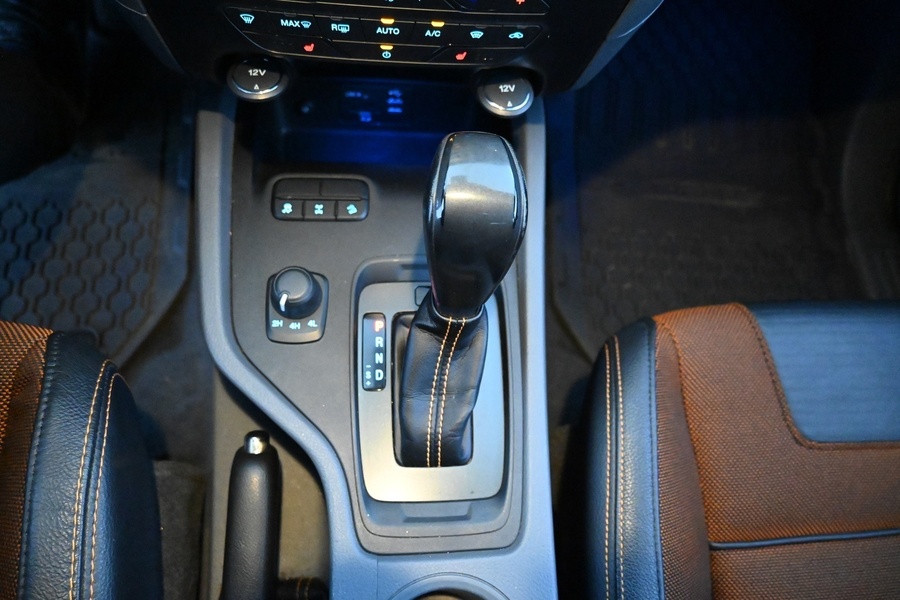 Ford Ranger vaihtoauto