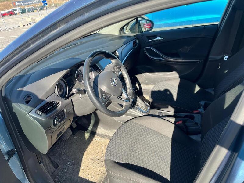 Opel Astra vaihtoauto