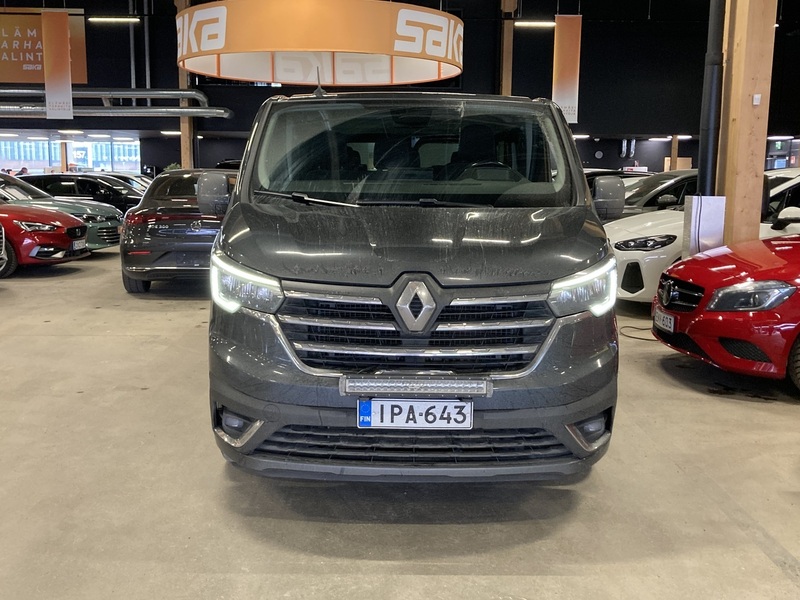 Renault Trafic Combi vaihtoauto