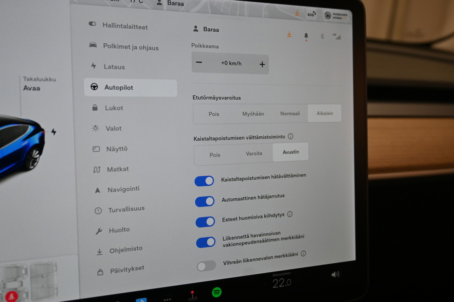 Tesla Model 3 vaihtoauto