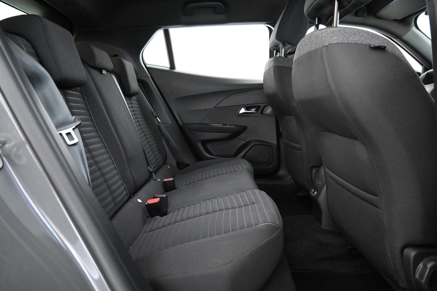 Peugeot e-2008 vaihtoauto