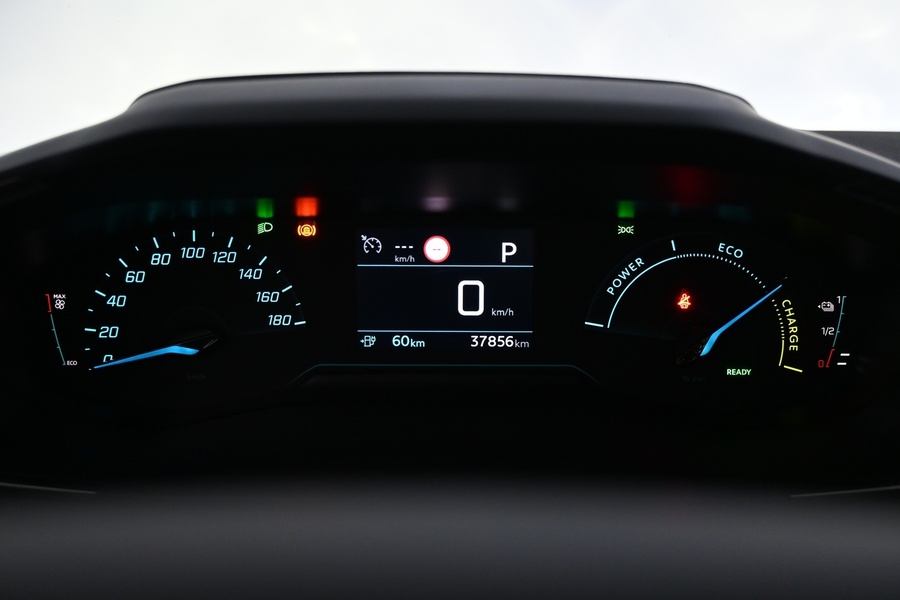 Peugeot e-2008 vaihtoauto