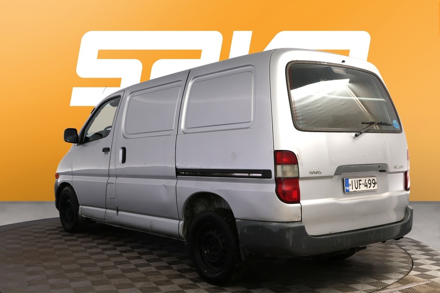 Toyota Hiace vaihtoauto