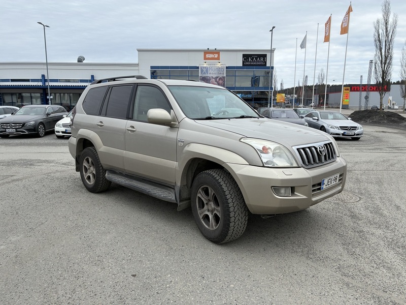 Toyota Land Cruiser vaihtoauto