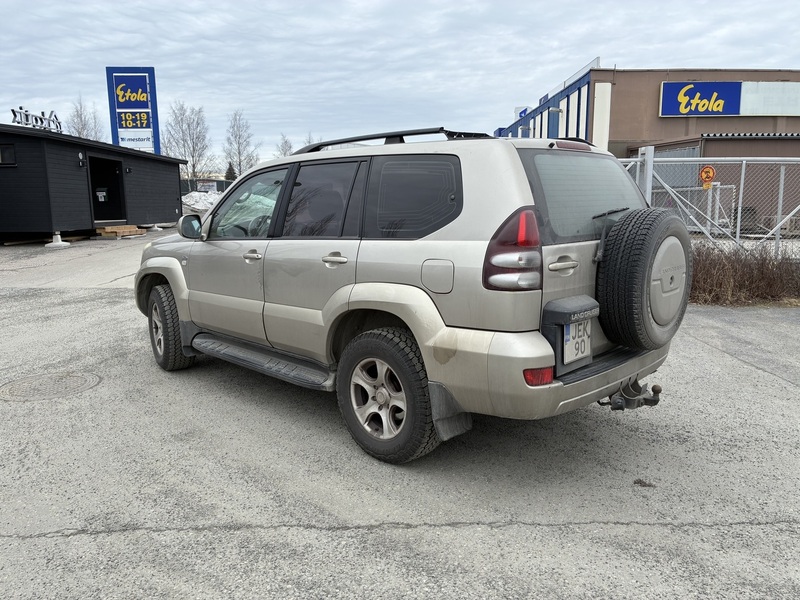 Toyota Land Cruiser vaihtoauto