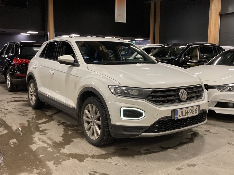 Volkswagen T-Roc vaihtoauto