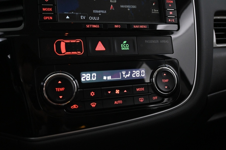 Mitsubishi Outlander PHEV vaihtoauto