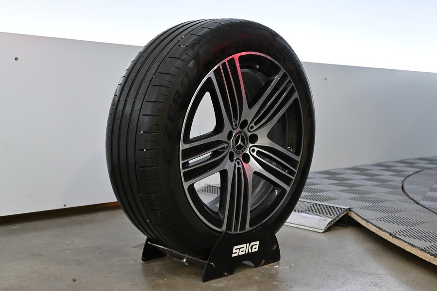 Mercedes-Benz EQC vaihtoauto