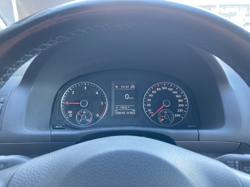 Volkswagen Touran vaihtoauto