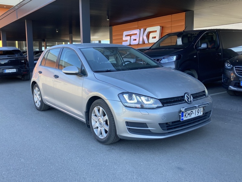 Volkswagen Golf vaihtoauto