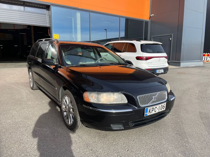 Volvo V70 vaihtoauto