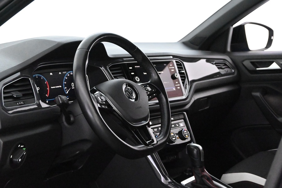 Volkswagen T-Roc vaihtoauto