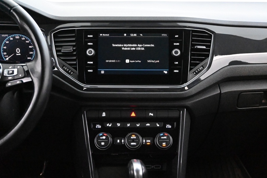 Volkswagen T-Roc vaihtoauto