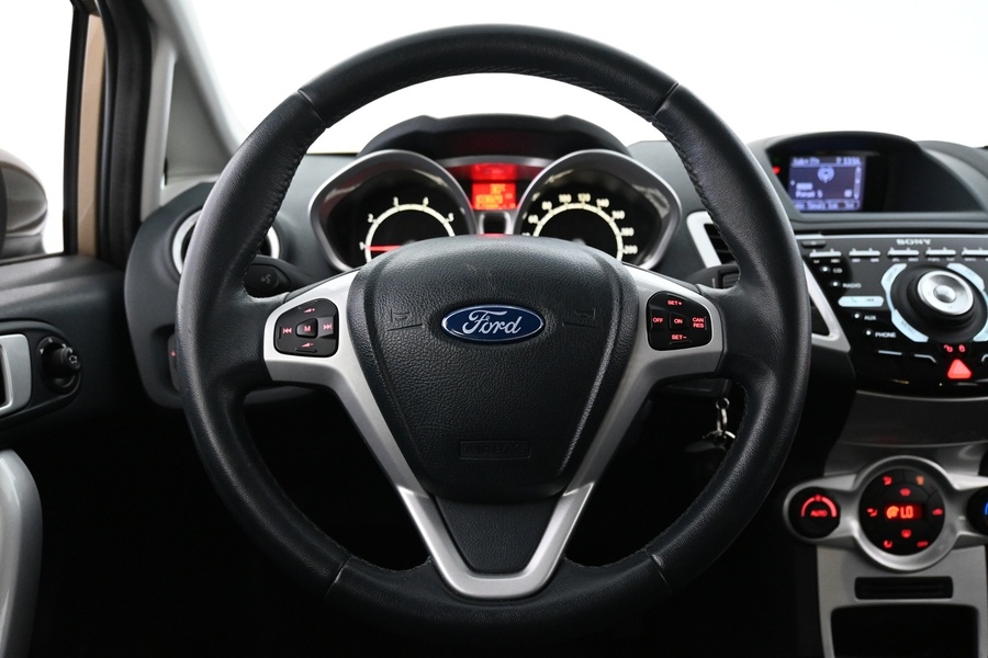 Ford Fiesta vaihtoauto