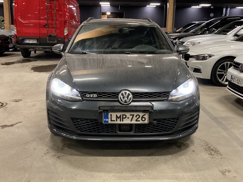 Volkswagen Golf vaihtoauto