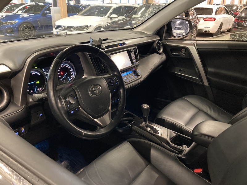 Toyota RAV4 vaihtoauto