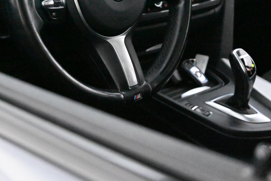 BMW 330 vaihtoauto