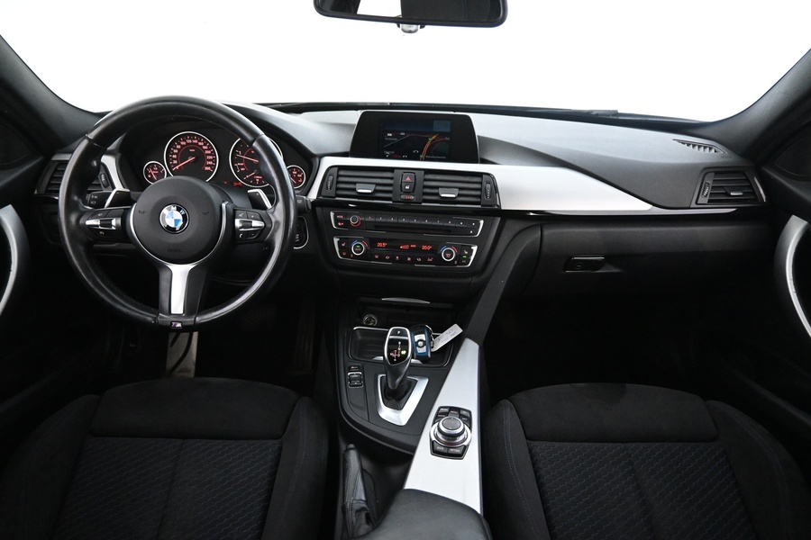 BMW 330 vaihtoauto