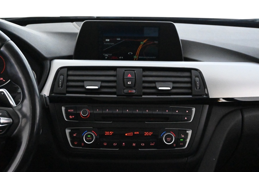 BMW 330 vaihtoauto