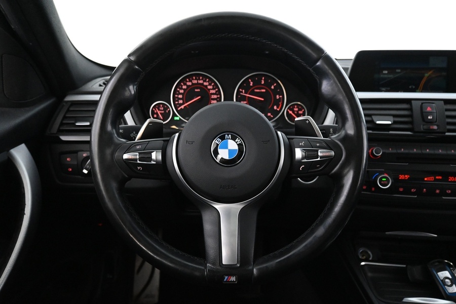 BMW 330 vaihtoauto