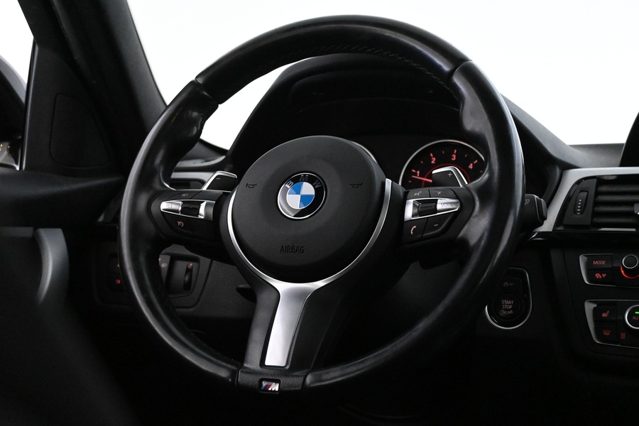 BMW 330 vaihtoauto