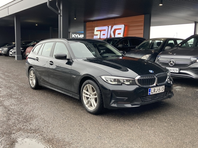 BMW 320 vaihtoauto