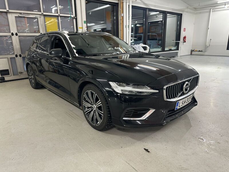 Volvo V60 vaihtoauto