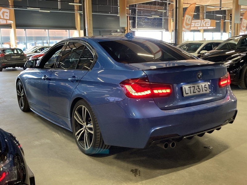 BMW 330 vaihtoauto