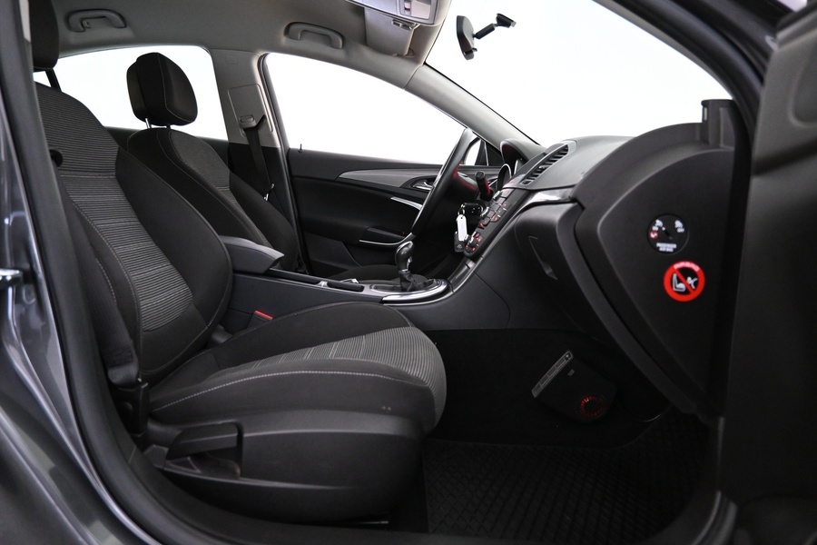 Opel Insignia vaihtoauto