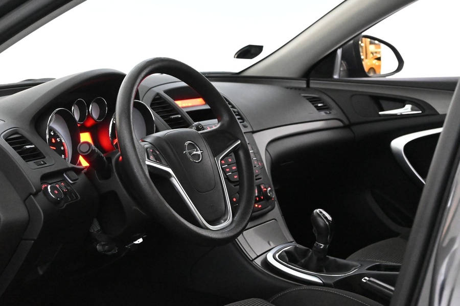 Opel Insignia vaihtoauto